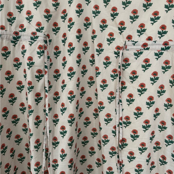 AUREUM Rose Print Puff Sleeve Midi Dress - Picture 4 of 7